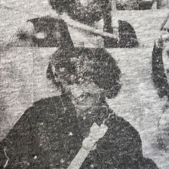 The Beatles Heathered Gray Crop Tee With Graphics Let It Be Size Medium - Picture 4 of 7